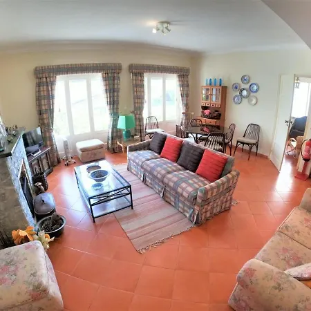 Sintra V4 House With Garden In