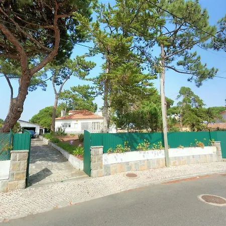 Holiday home Sintra V4 House With Garden In Colares