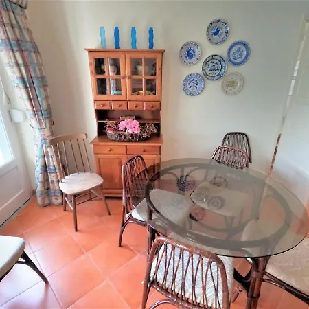 Sintra V4 House With Garden In