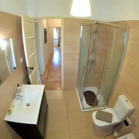 בית נופש Sintra V4 House With Garden In קולארס
