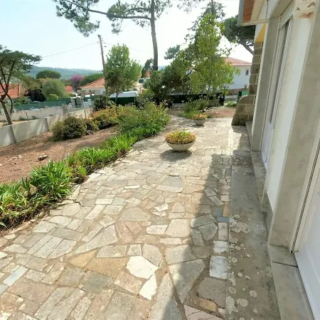 Sintra V4 House With Garden In *