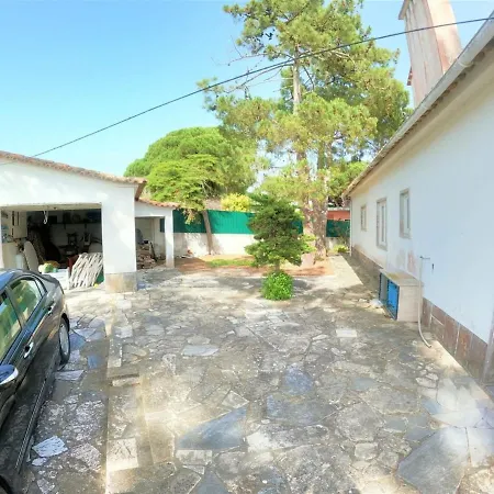Sintra V4 House With Garden In