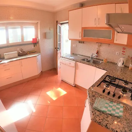 בית נופש Sintra V4 House With Garden In קולארס